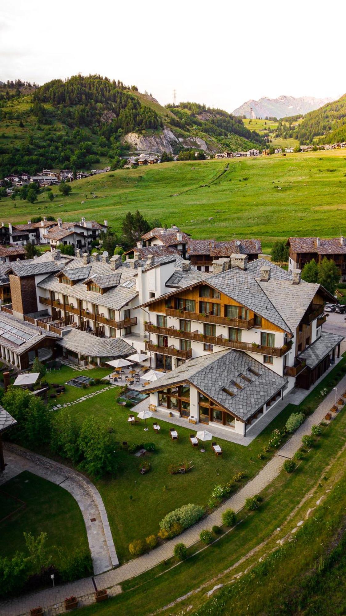 לה טוויל Montana Lodge & Spa, By R Collection Hotels מראה חיצוני תמונה
