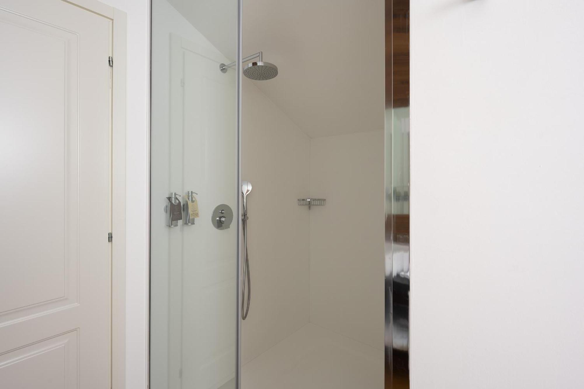 לה טוויל Montana Lodge & Spa, By R Collection Hotels מראה חיצוני תמונה